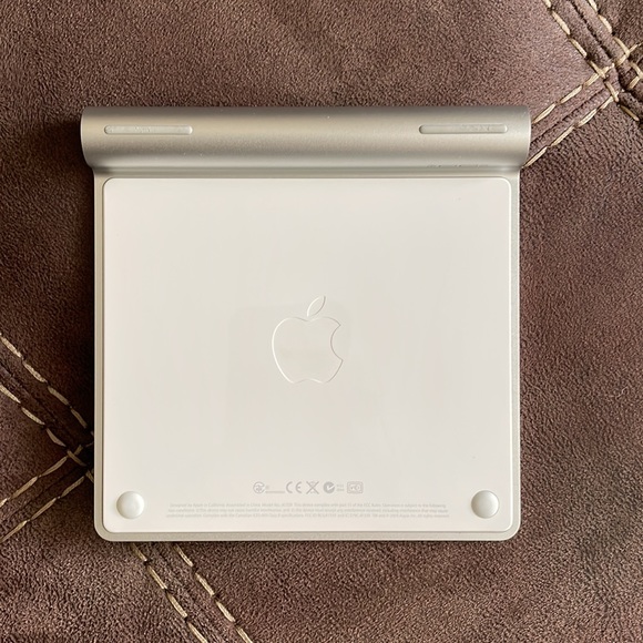 🍏Apple TrackPad🍏 - Picture 5 of 7